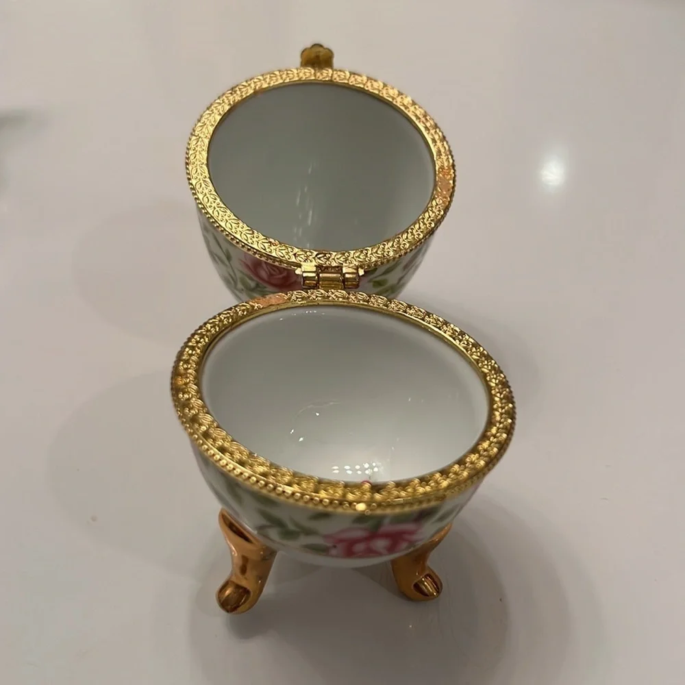 Vintage 🌸 3-Piece Mini Porcelain Set Bell, Teapot Egg Trinket Box Floral Small - Picture 12 of 16